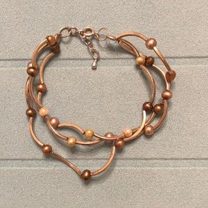 Silver bracelet with pearls